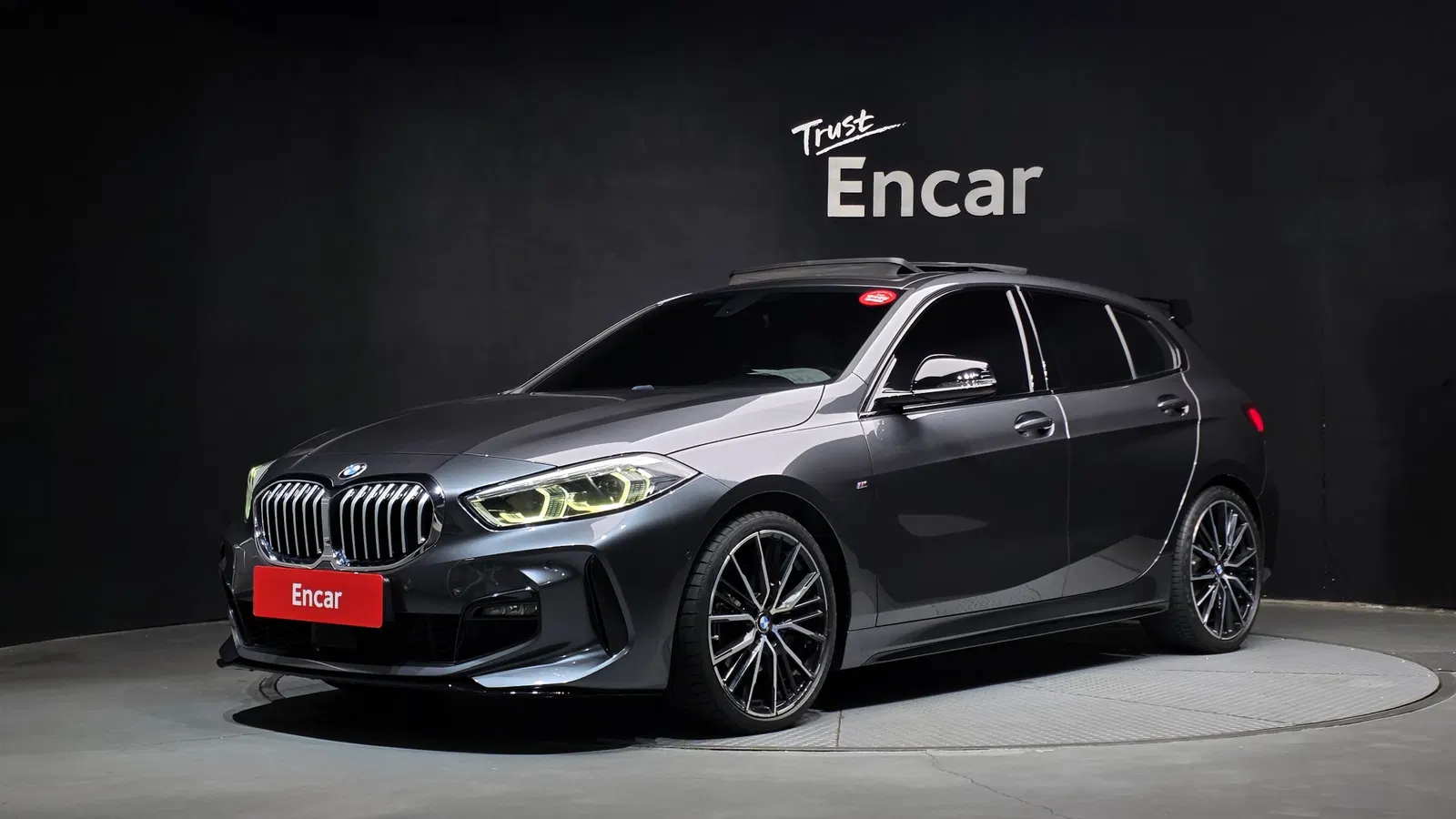 BMW Série 1 (F40) 118d M Sport First Edition 2020 — photo 1 sur 31