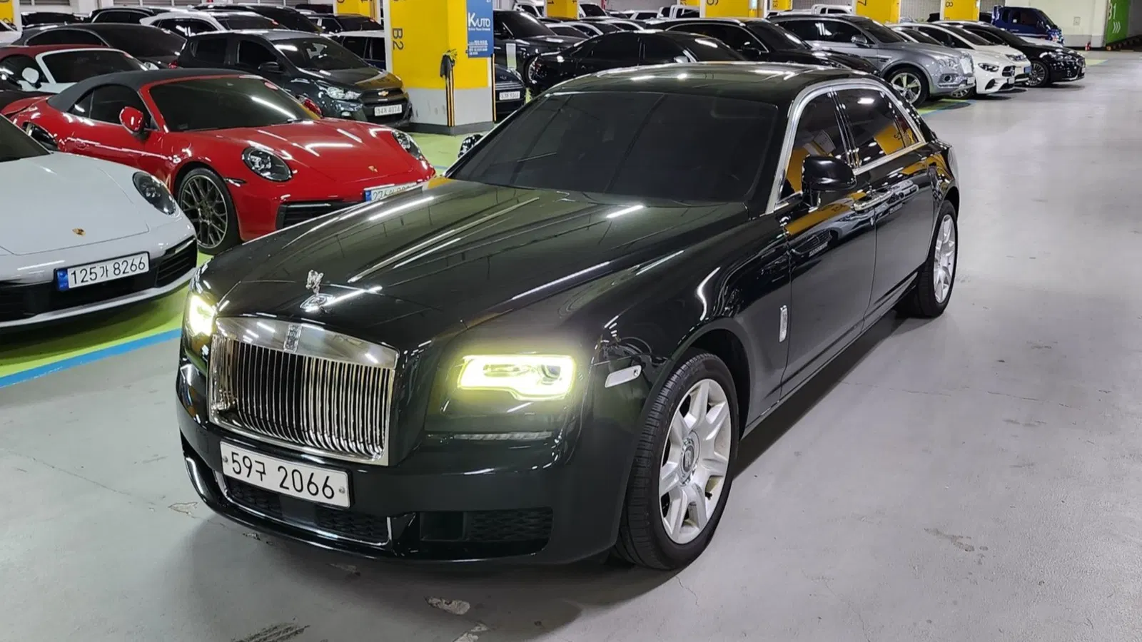 Rolls-Royce Ghost 6.6 EWB V12 2018 — photo 1 sur 26