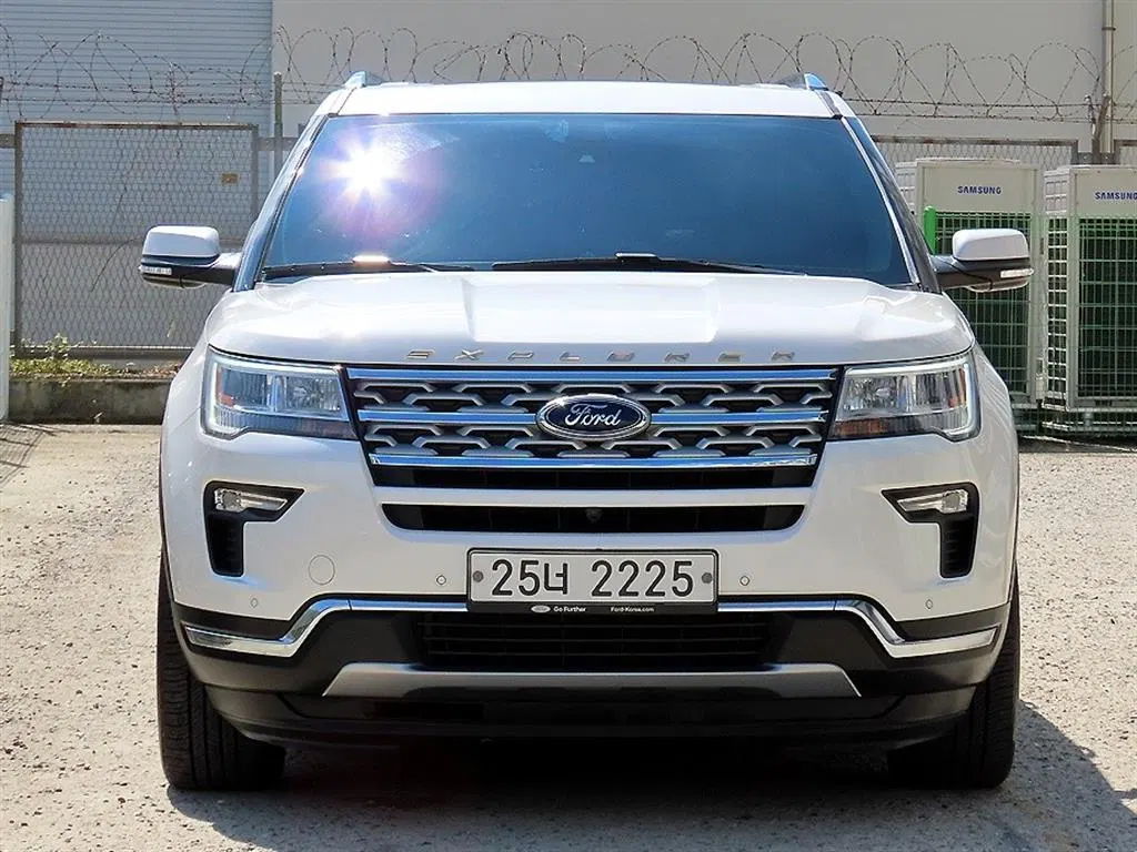 Ford Explorer 2.3 Limited 4WD 2018 — photo 1 sur 26