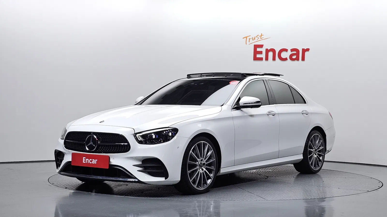 Mercedes-Benz Classe E AMG Line · E350 4MATIC (W213) 2022 — photo 1 sur 41