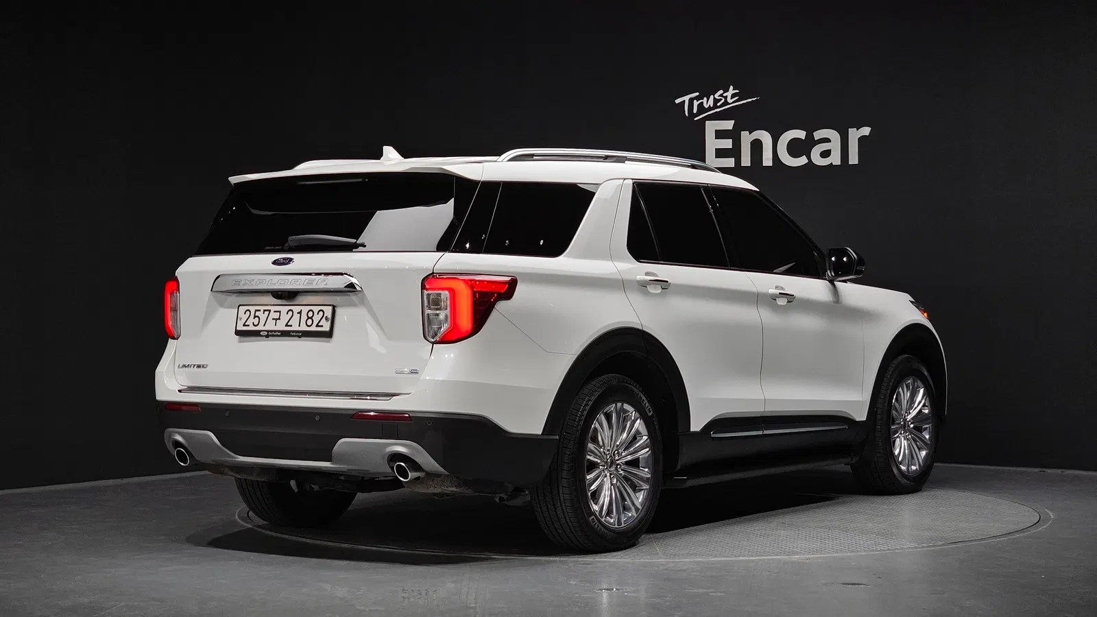 Ford Explorer 6e génération 2.3 Limited 4WD 2020 — photo 1 sur 38