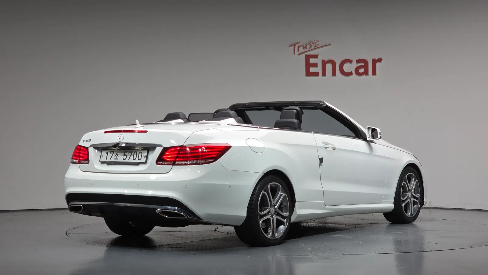 Mercedes-Benz Classe E E350 Cabriolet (W212) 2014 — photo 1 sur 30