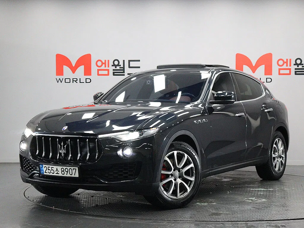 Maserati Levante 3.0 AWD 2019 — photo 1 sur 26