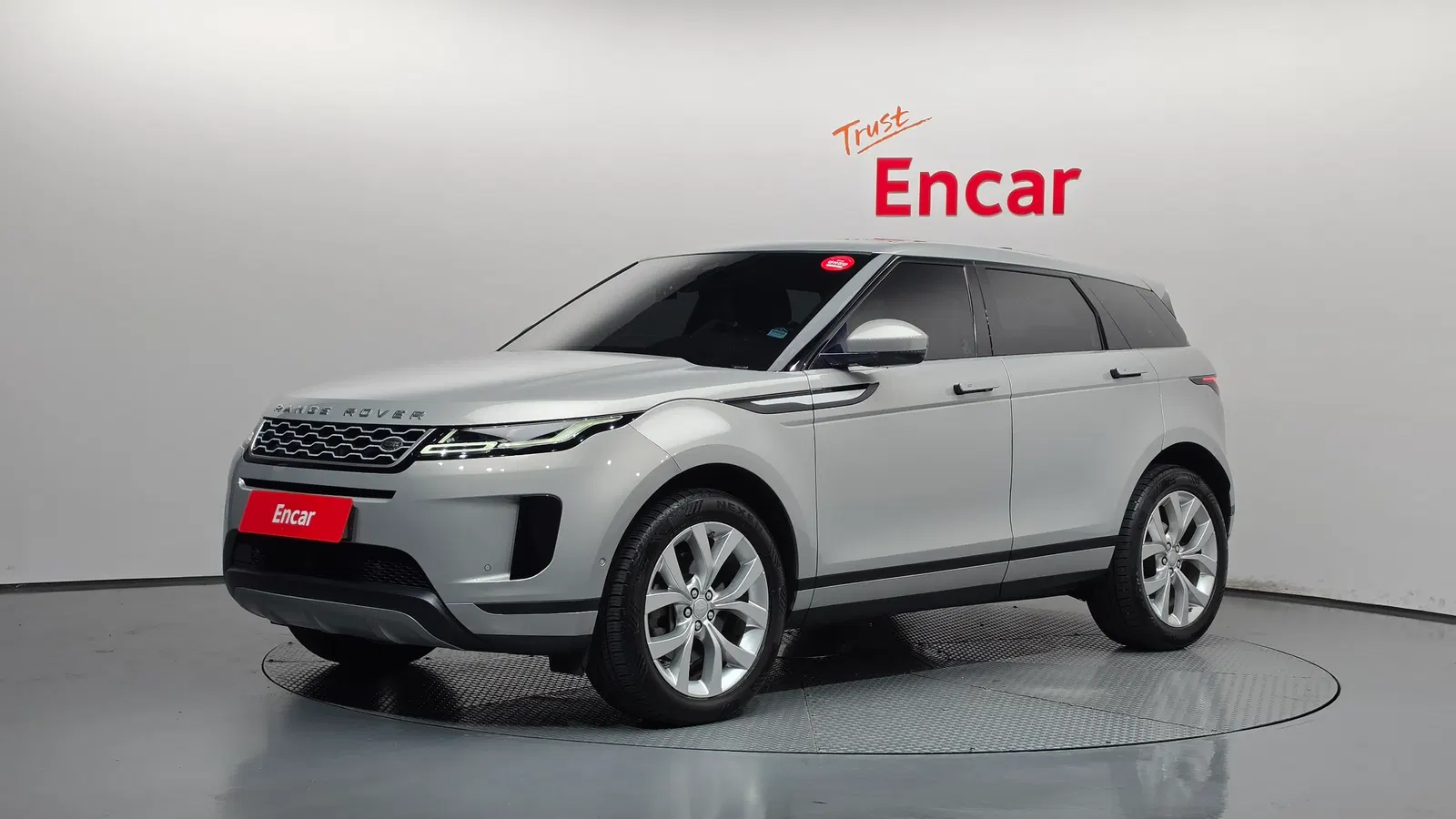 Land Rover Range Rover Evoque 2e génération P250 SE 2020 — photo 1 sur 34