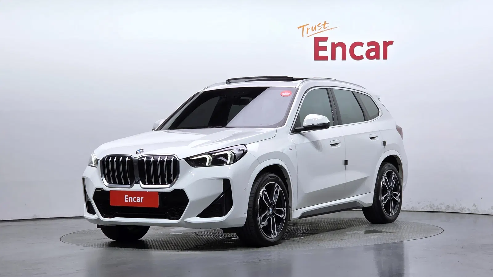 BMW X1 (U11) xDrive 20i M Sport 2024 — photo 1 sur 36