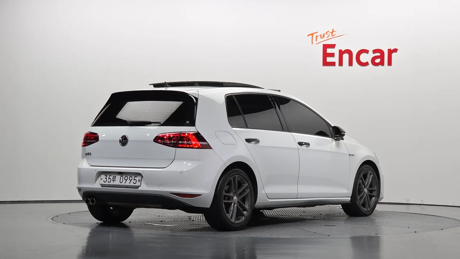 Volkswagen Golf 7e génération 2.0 GTD 2015 — photo 1 sur 30