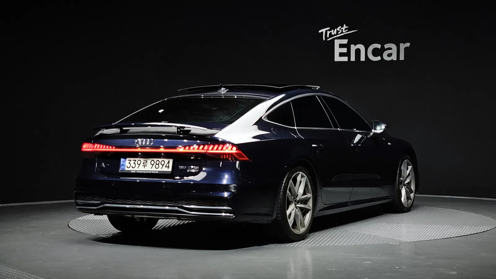 Audi A7 (4K) 55 TFSI Quattro Premium 2021 — photo 1 sur 37