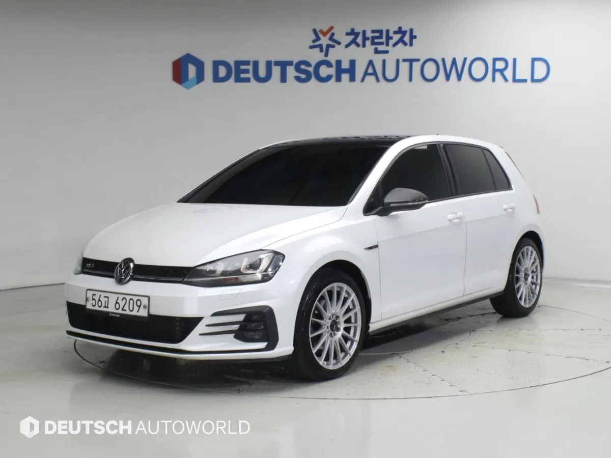 Volkswagen Golf 7e génération 2.0 TDI 40th Edition 2015 — photo 1 sur 26