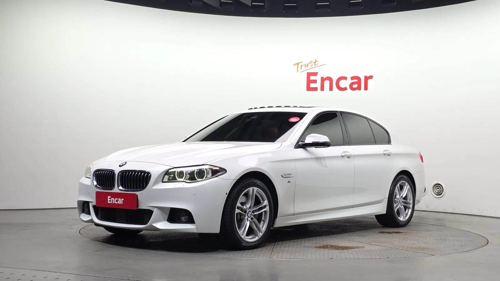 BMW Série 5 (F10) 520d xDrive M Aero Dynamic 2016 — photo 1 sur 20
