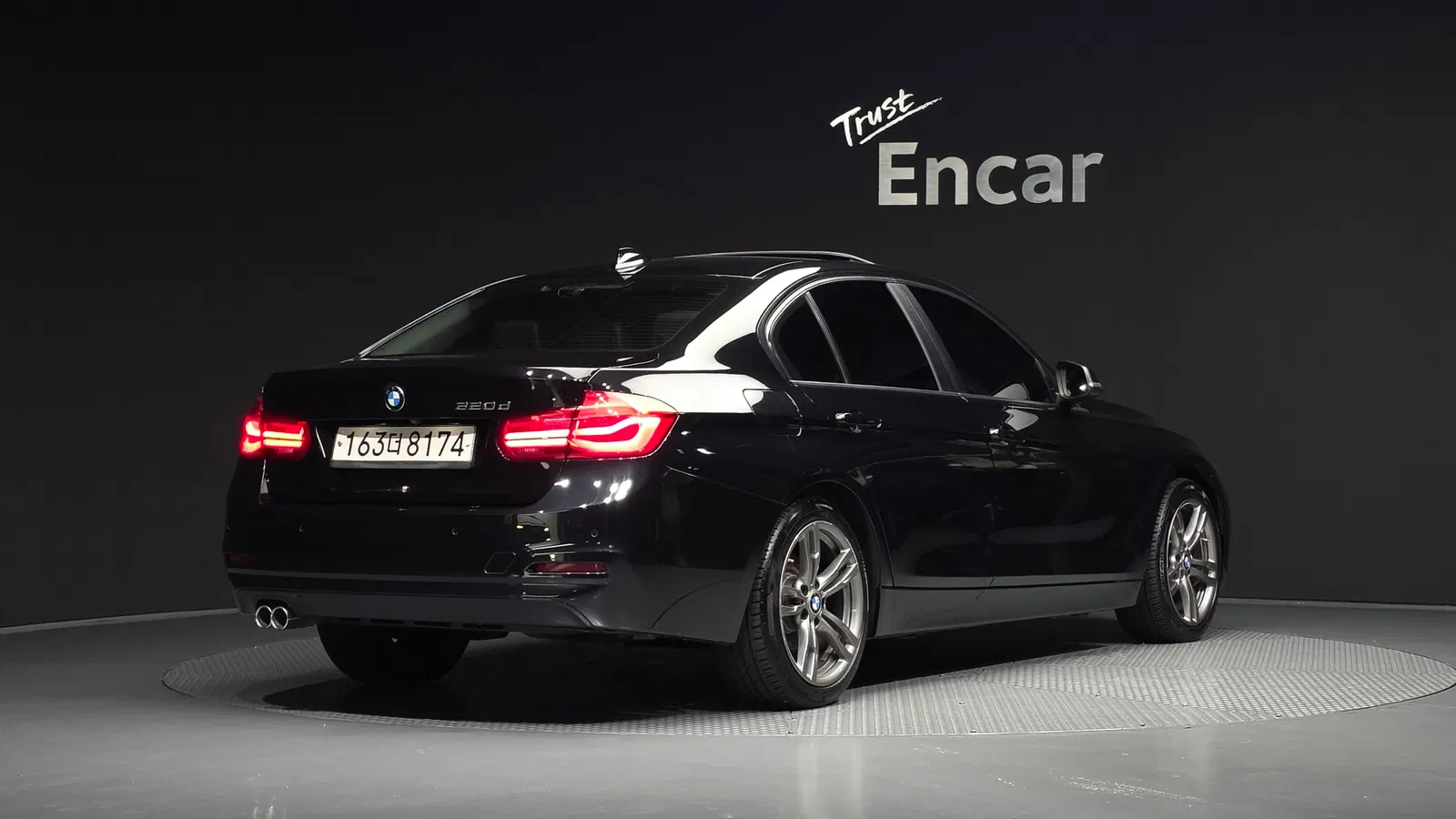 BMW Série 3 (F30) 320d 2018 — photo 1 sur 36