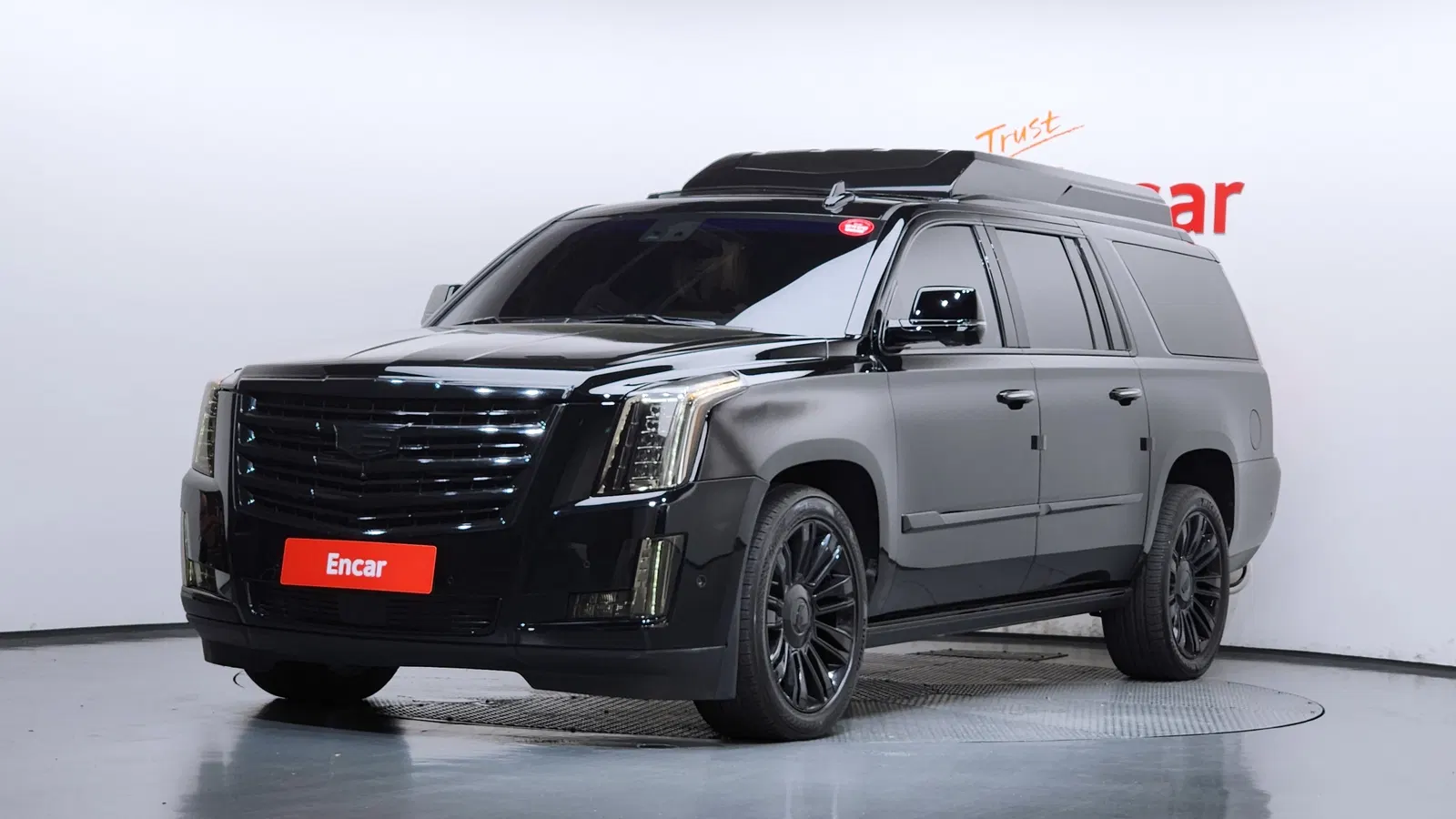Cadillac Escalade 6.2 ESV 2018 — photo 1 sur 37