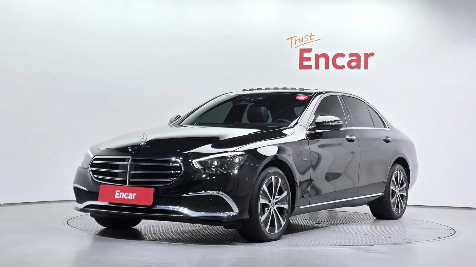 Mercedes-Benz Classe E E300e 4MATIC Exclusive (W213) 2021 — photo 1 sur 20
