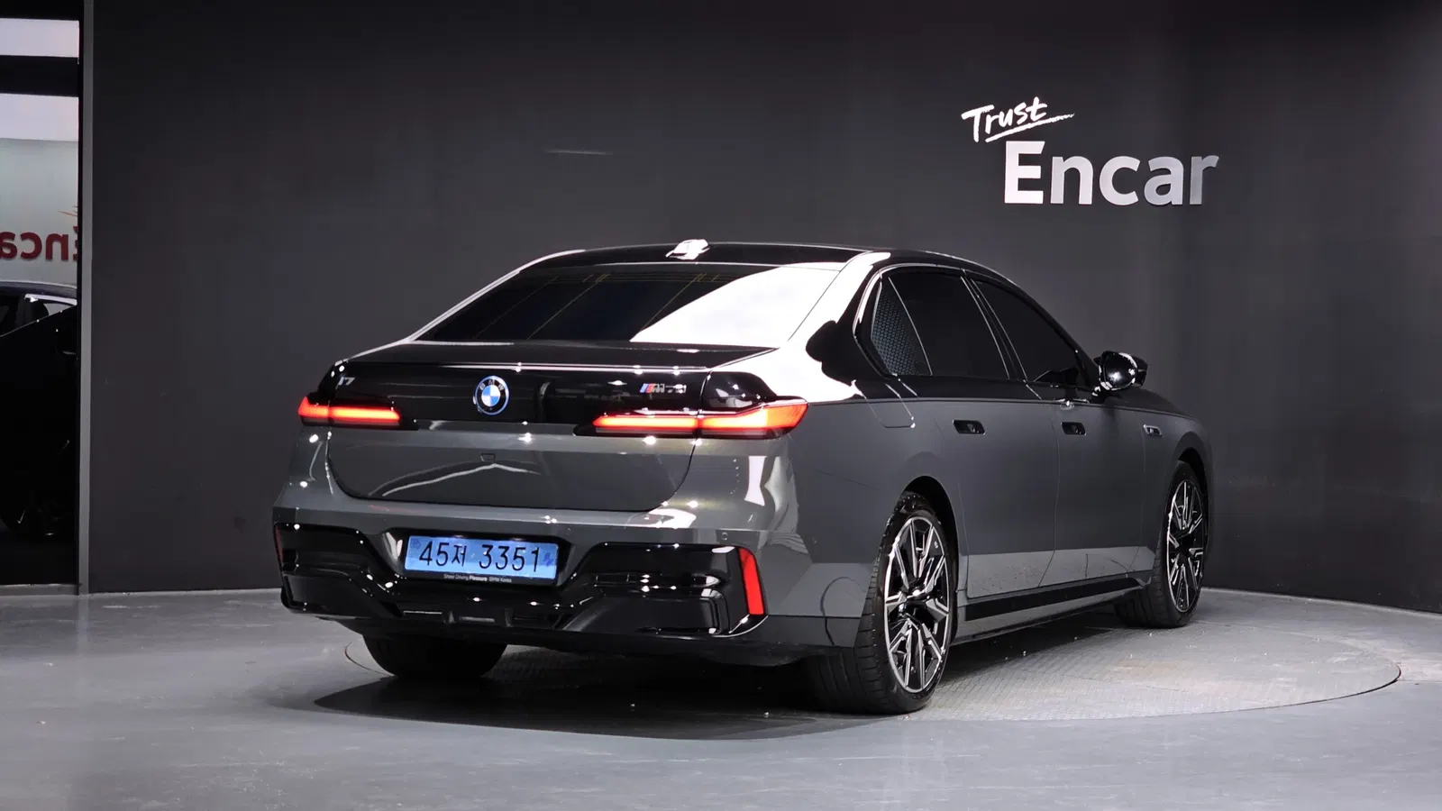 BMW i7 (G70) M70 xDrive M Performance 2025 — photo 1 sur 35
