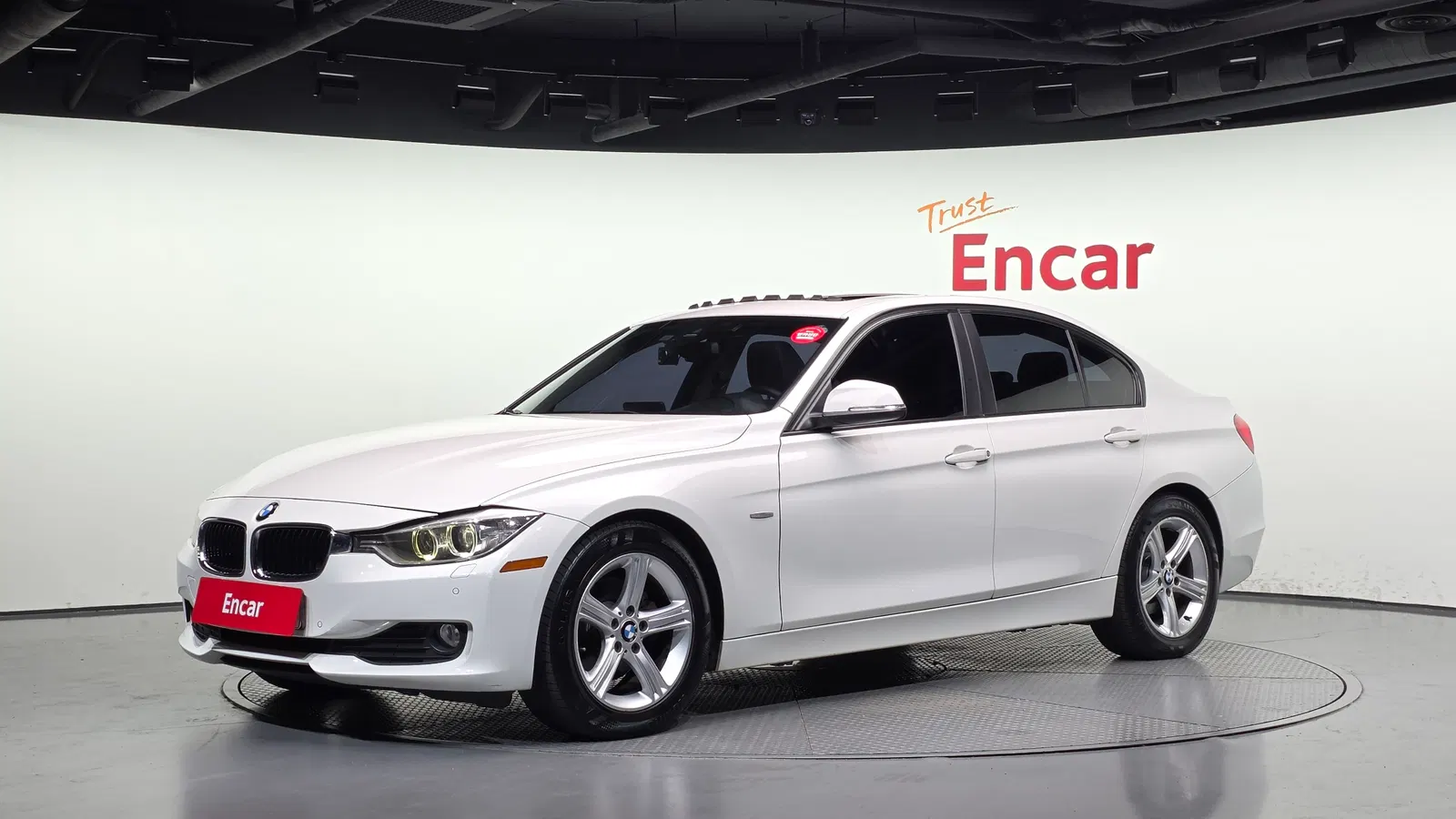BMW Série 3 (F30) 320d 2014 — photo 1 sur 26