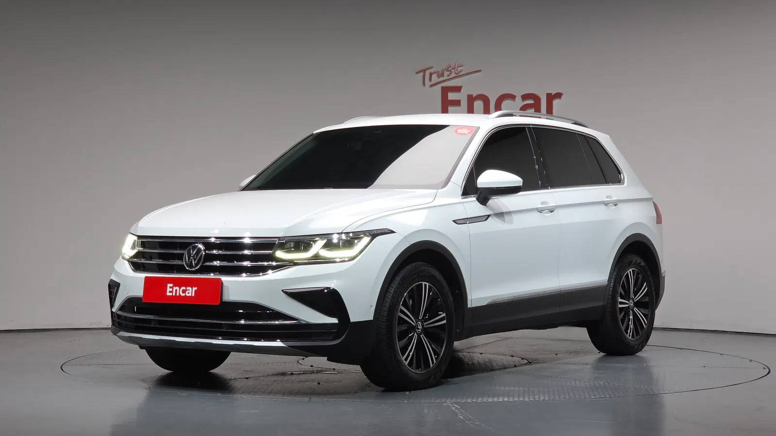 Volkswagen Tiguan 2e génération 2.0 TDI Premium 2022 — photo 1 sur 34