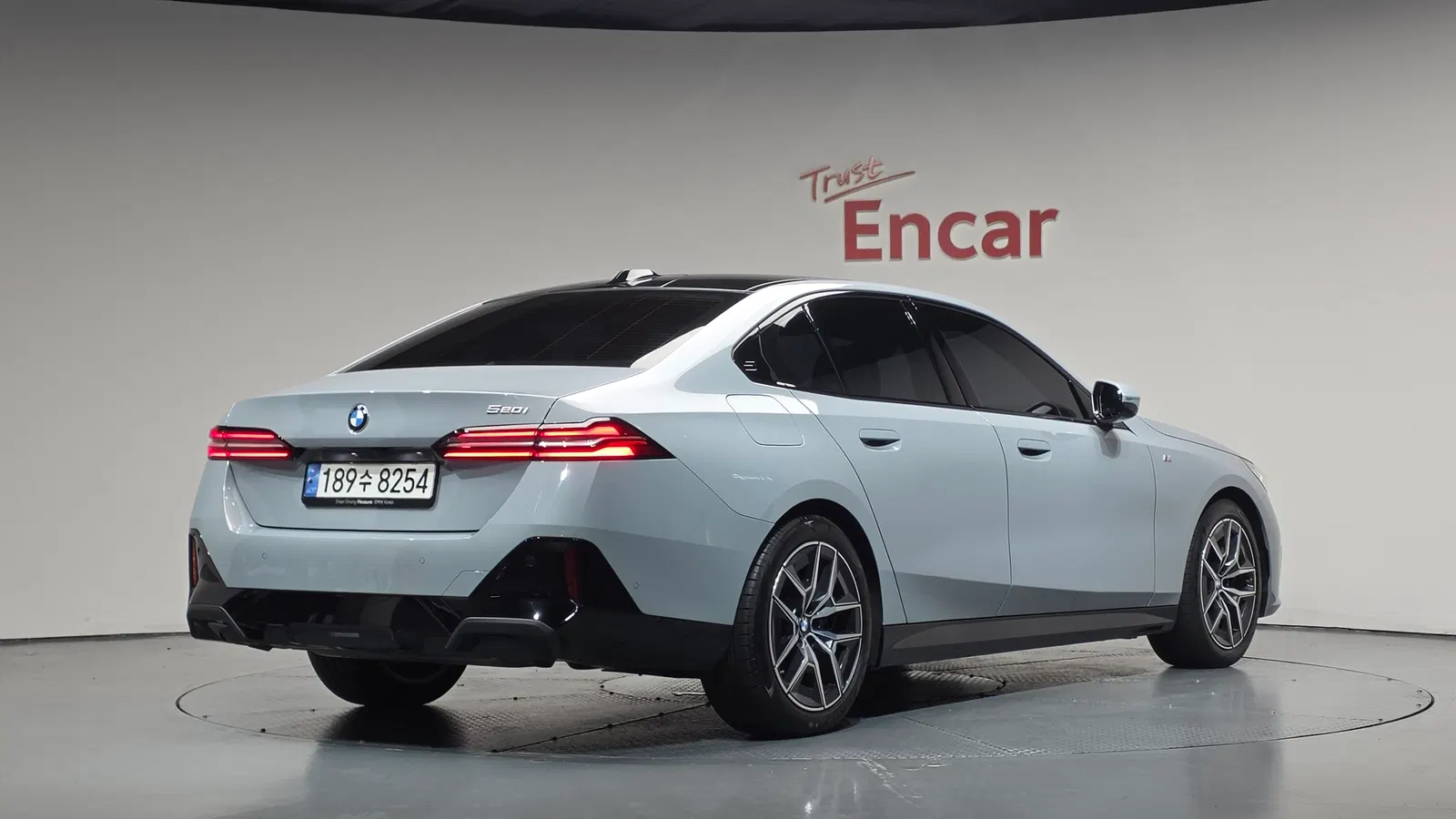 BMW Série 5 (G60) 520i M Sport 2024 — photo 1 sur 36