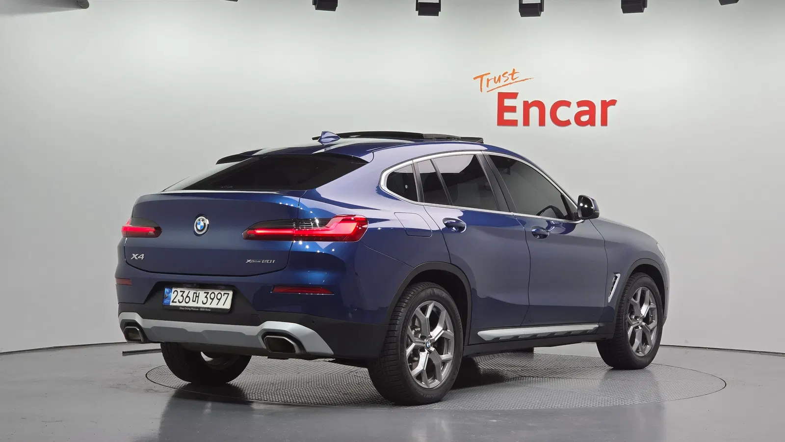 BMW X4 (G02) xDrive20i xLine 2022 — photo 1 sur 36