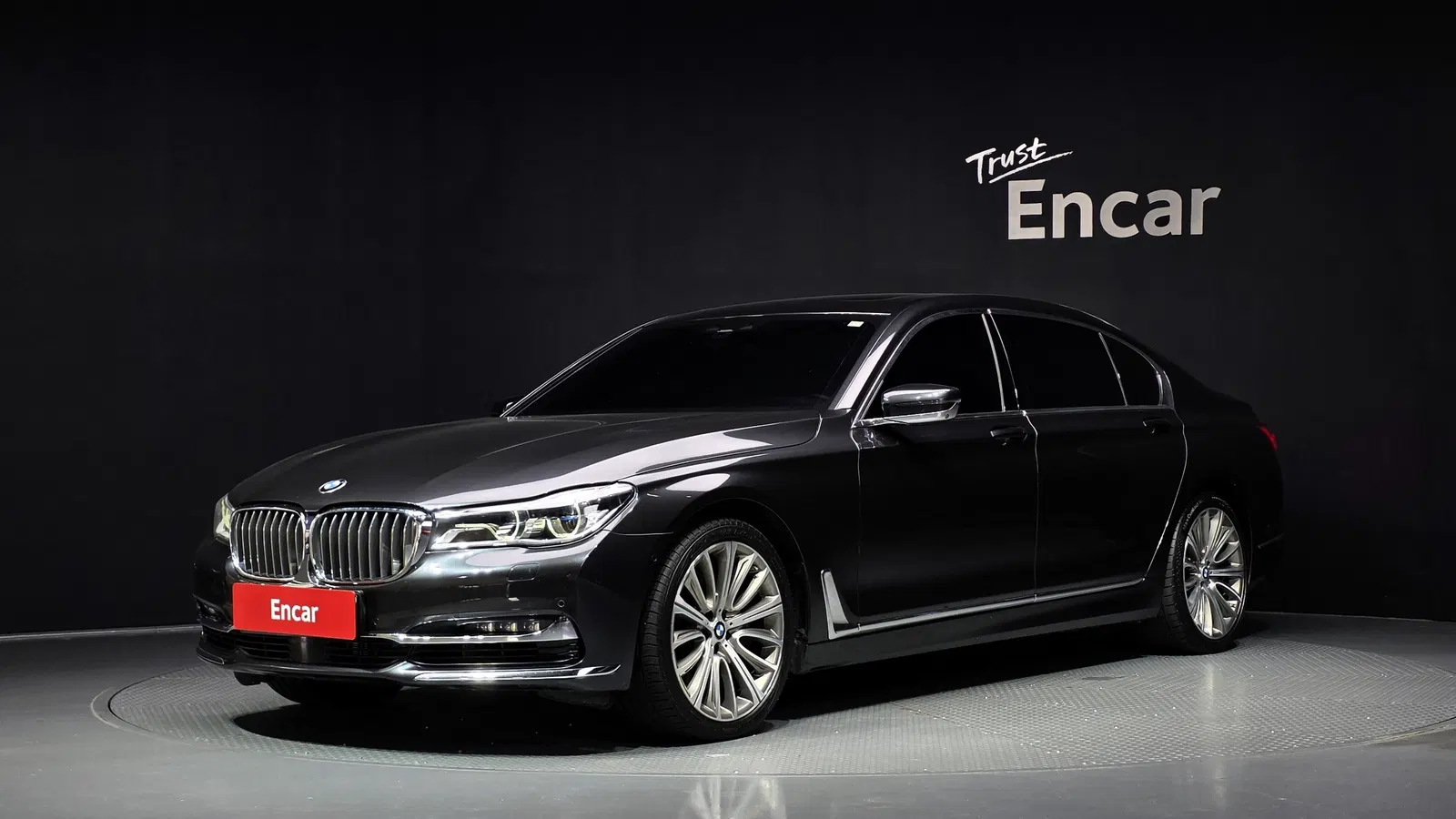 BMW Série 7 (G11) 750Li xDrive 2016 — photo 1 sur 20