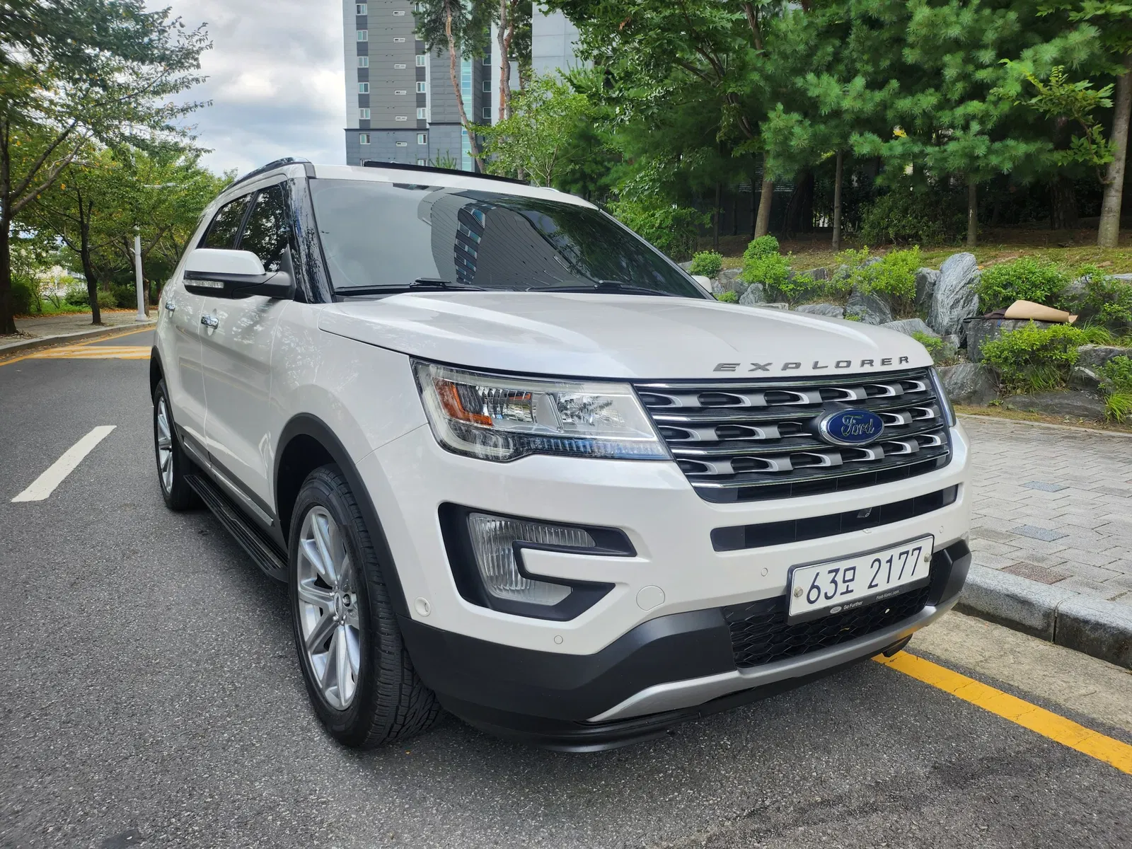 Ford Explorer 2.3 Limited 4WD 2017 — photo 1 sur 26