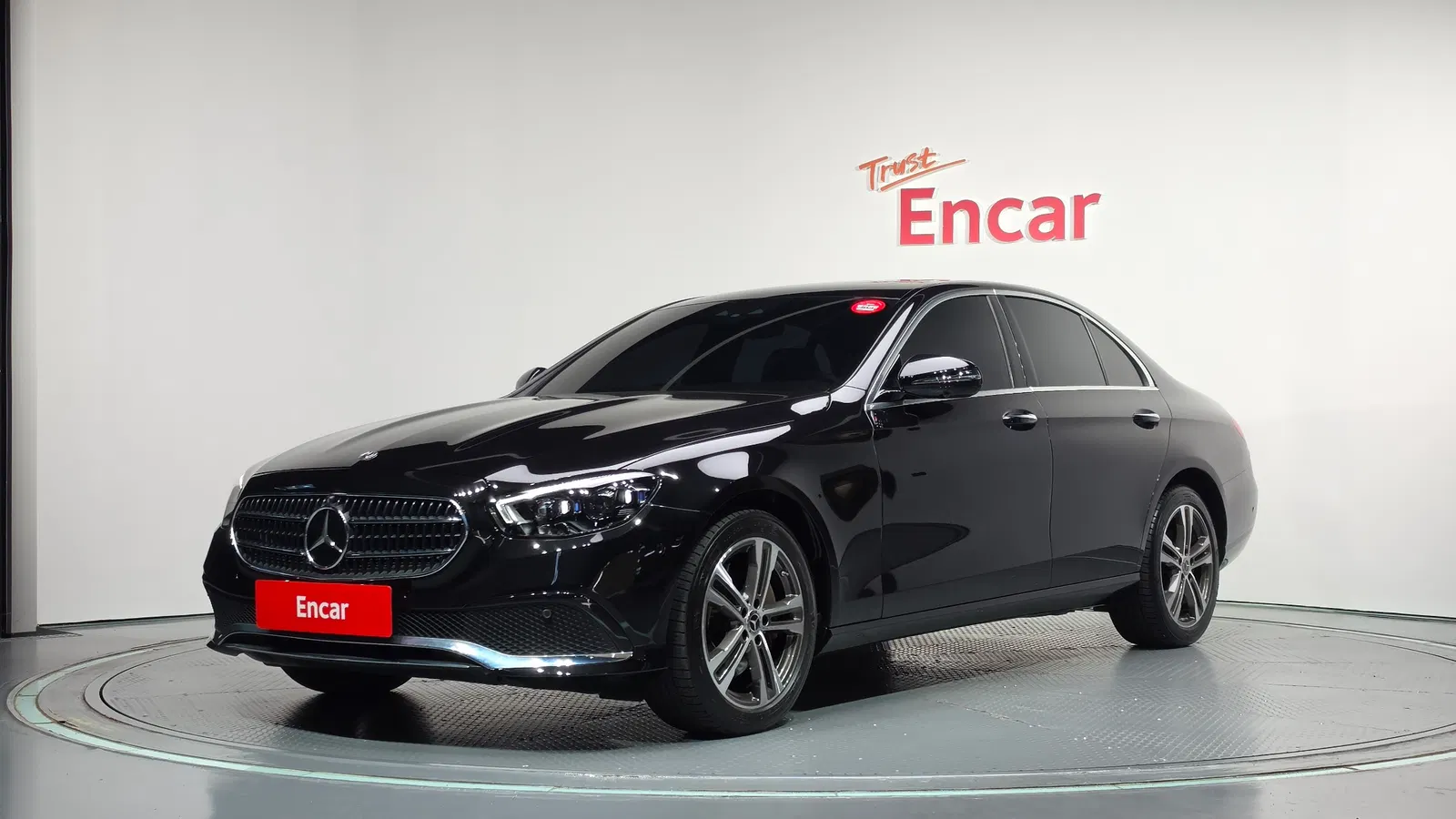 Mercedes-Benz Classe E E350 4MATIC Avantgarde (W213) 2022 — photo 1 sur 34