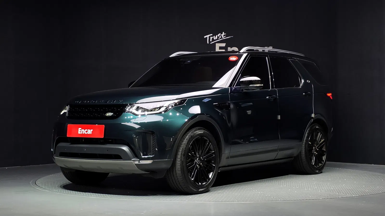 Land Rover Discovery 5 3.0 TD6 HSE Luxury 2017 — photo 1 sur 20