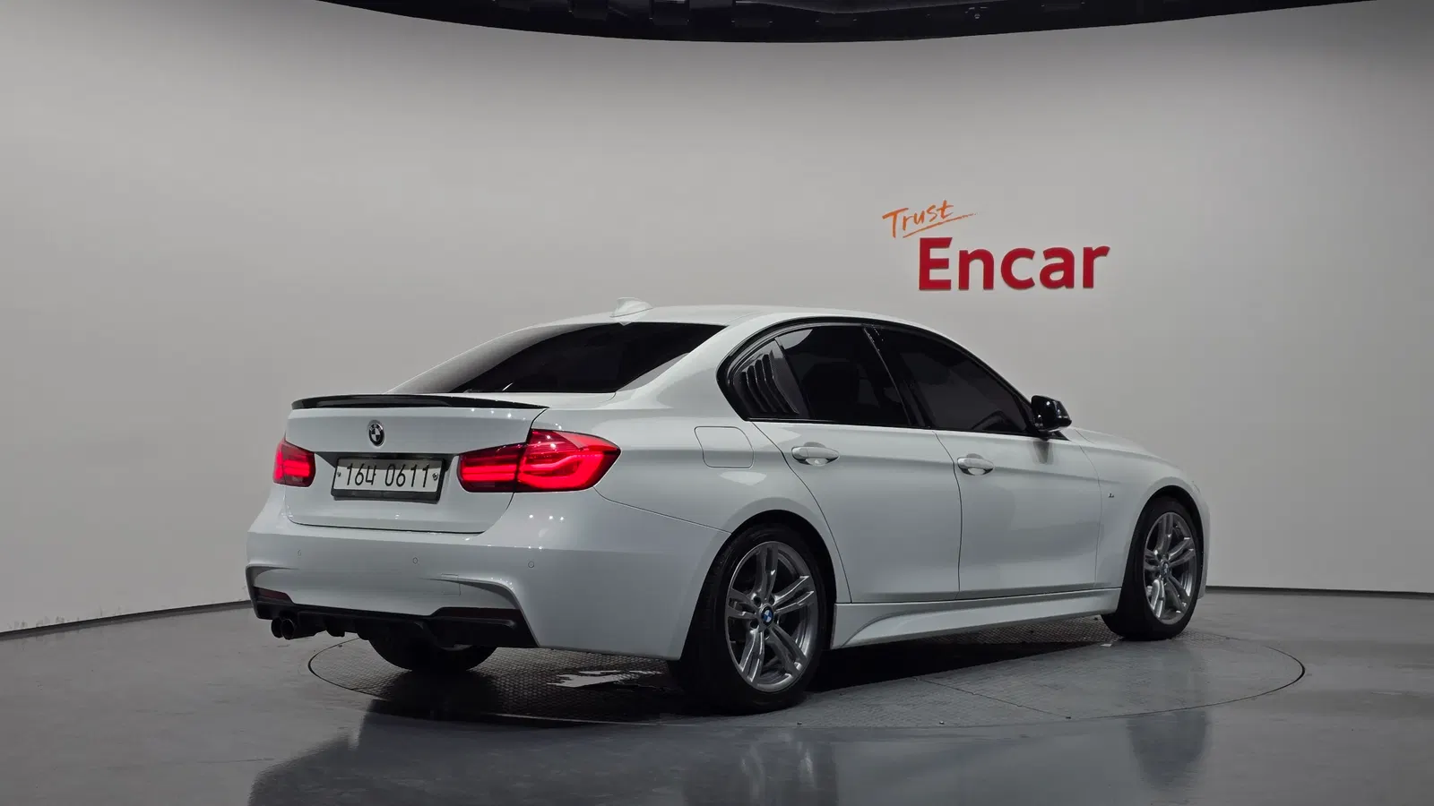BMW Série 3 (F30) 320d M Performance Edition 2015 — photo 1 sur 31