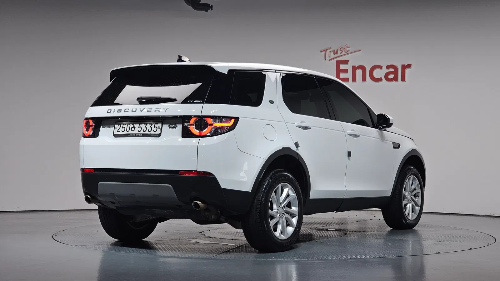 Land Rover Discovery Sport 2.0 TD4 SE (150 ch) 2019 — photo 1 sur 39