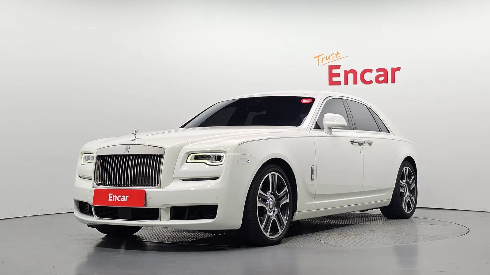 Rolls-Royce Ghost 6.6 V12 2020 — photo 1 sur 39