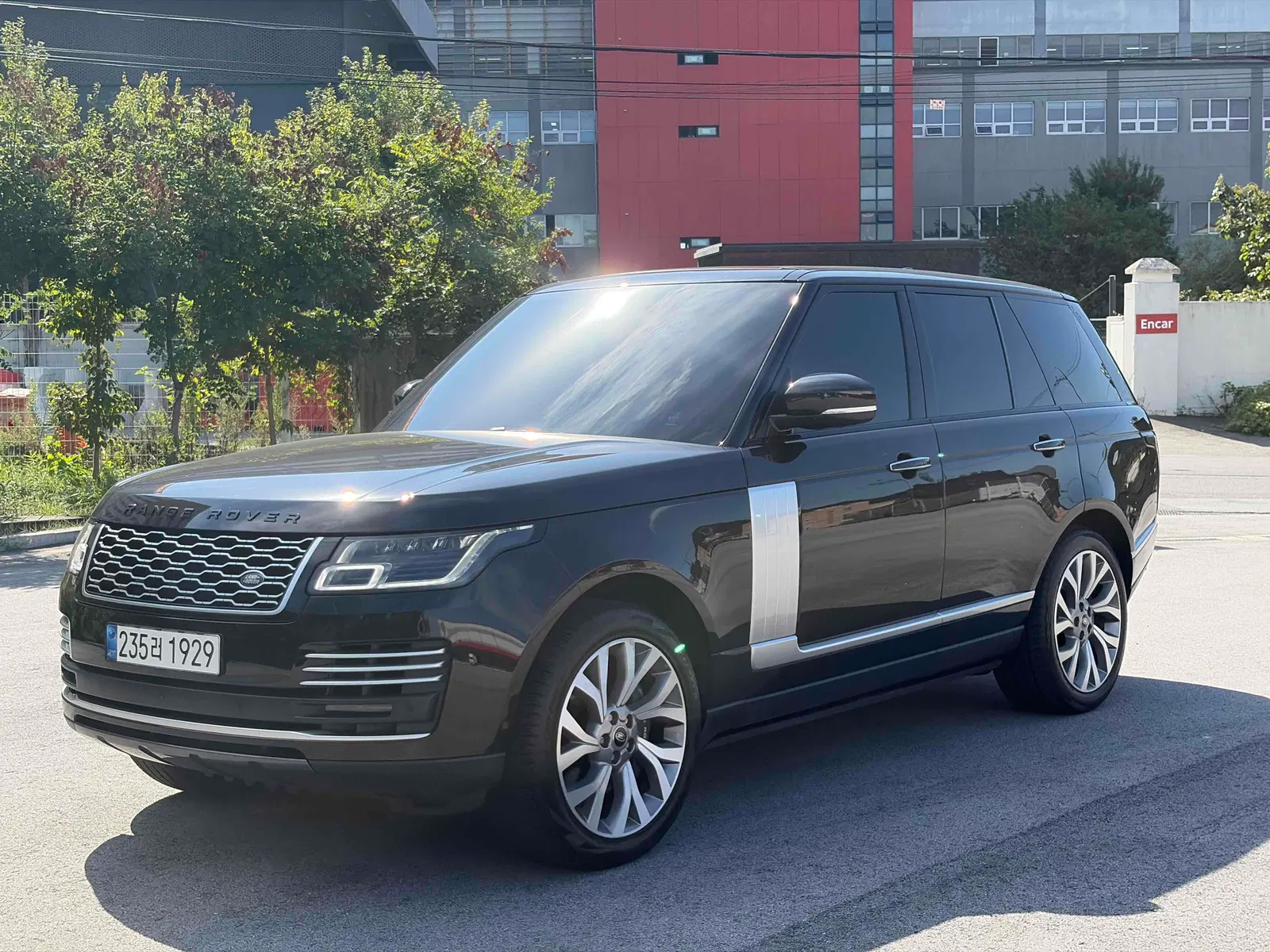 Land Rover Range Rover 4e génération 5.0 SC AB 2021 — photo 1 sur 20