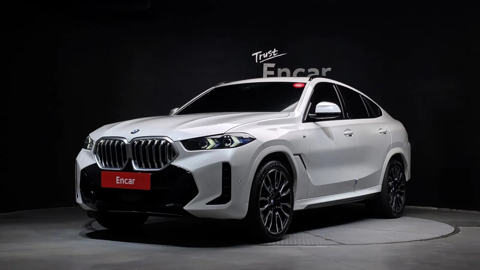 BMW X6 (G06) xDrive40i M Sport 2025 — photo 1 sur 33