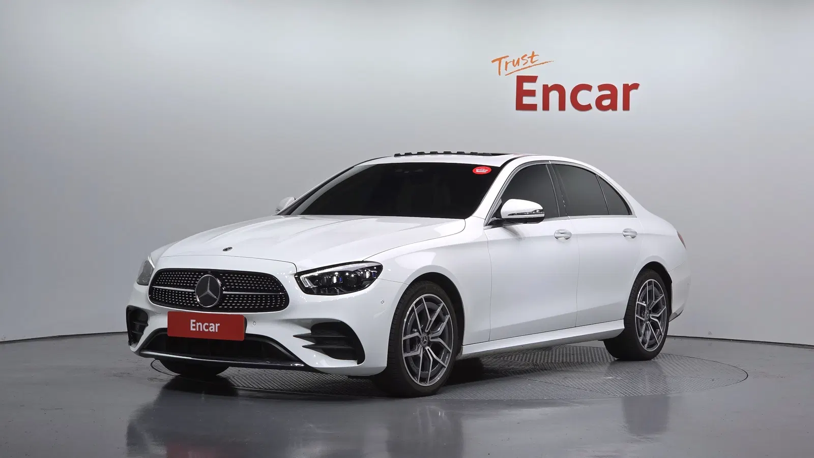 Mercedes-Benz Classe E AMG Line · E220d 4MATIC (W213) 2022 — photo 1 sur 31