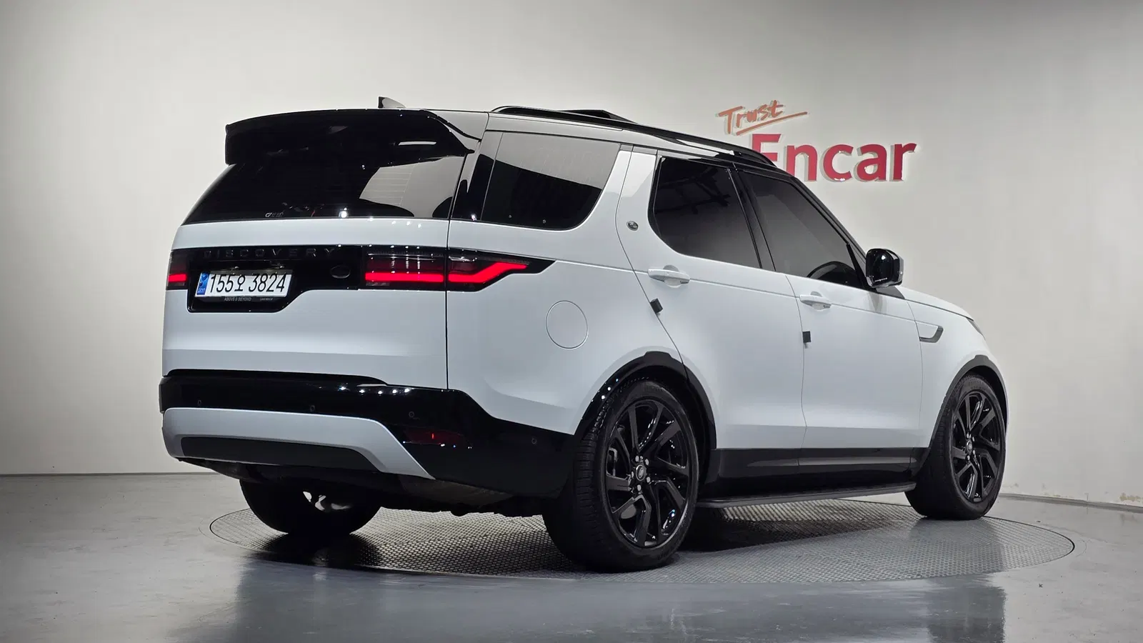 Land Rover Discovery 5 P360 R-Dynamic SE 2023 — photo 1 sur 35