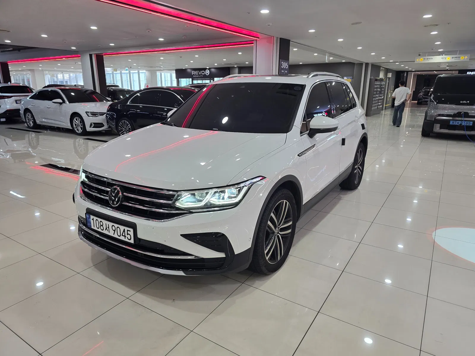 Volkswagen Tiguan 2e génération 2.0 TDI Prestige 2023 — photo 1 sur 24