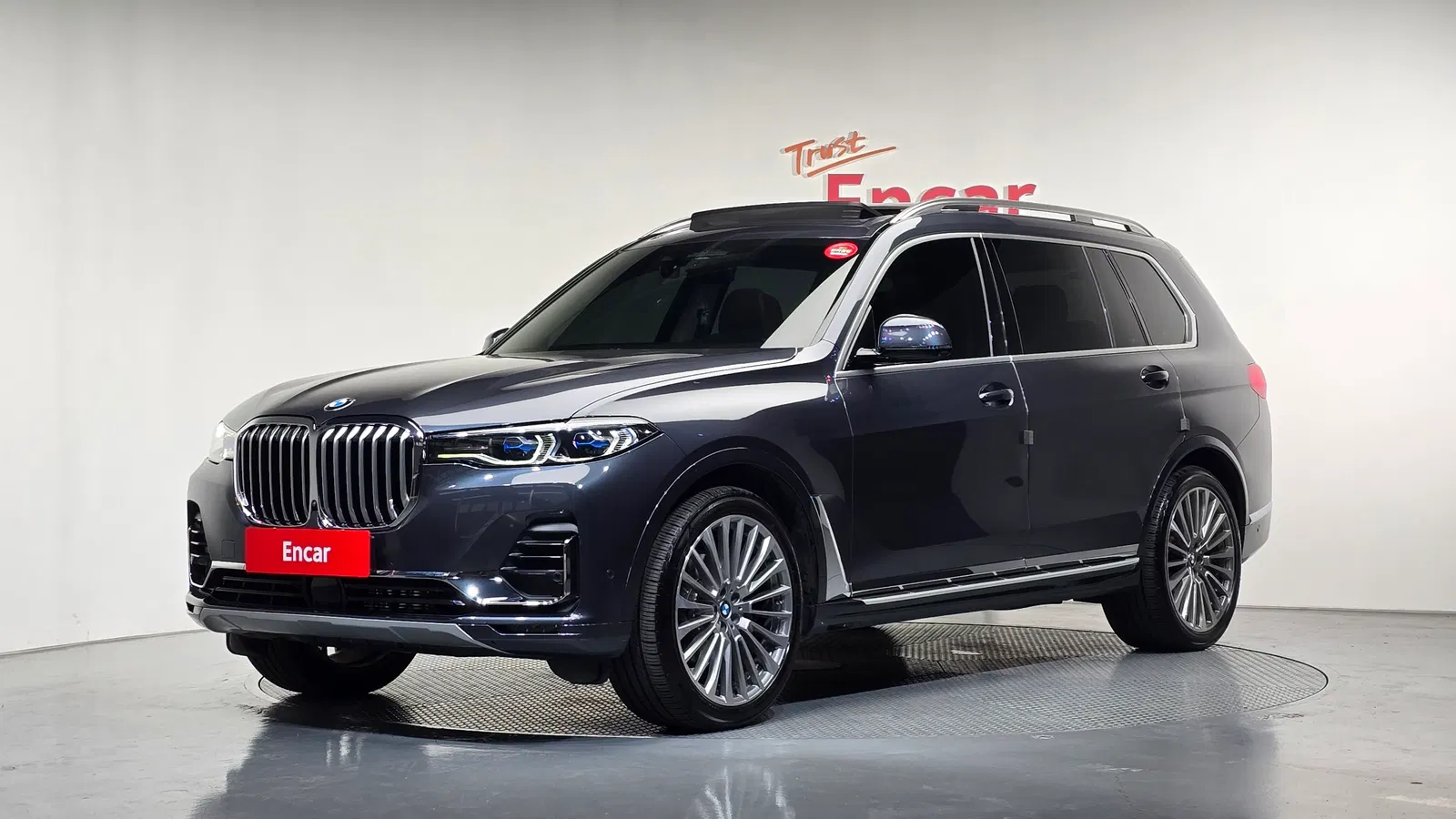BMW X7 (G07) xDrive 40i Design Pure Excellence 7 places 2021 — photo 1 sur 33