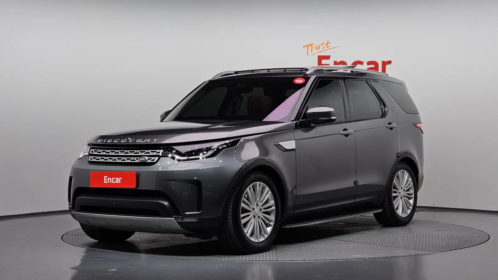 Land Rover Discovery 5 3.0 TD6 HSE Luxury 2018 — photo 1 sur 20