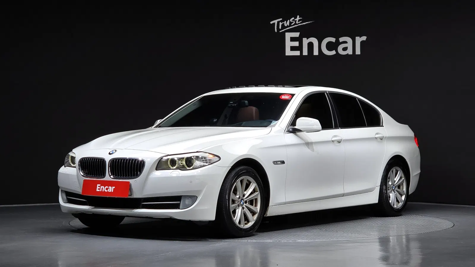BMW Série 5 (F10) 525d xDrive 2013 — photo 1 sur 20