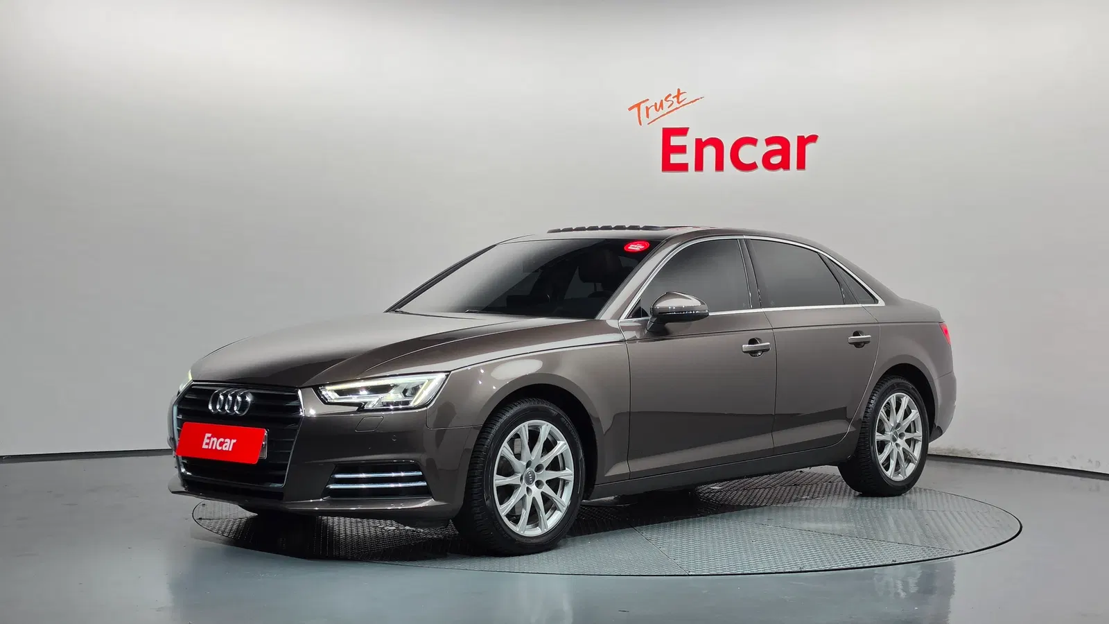 Audi A4 (B9) 30 TDI 2018 — photo 1 sur 30