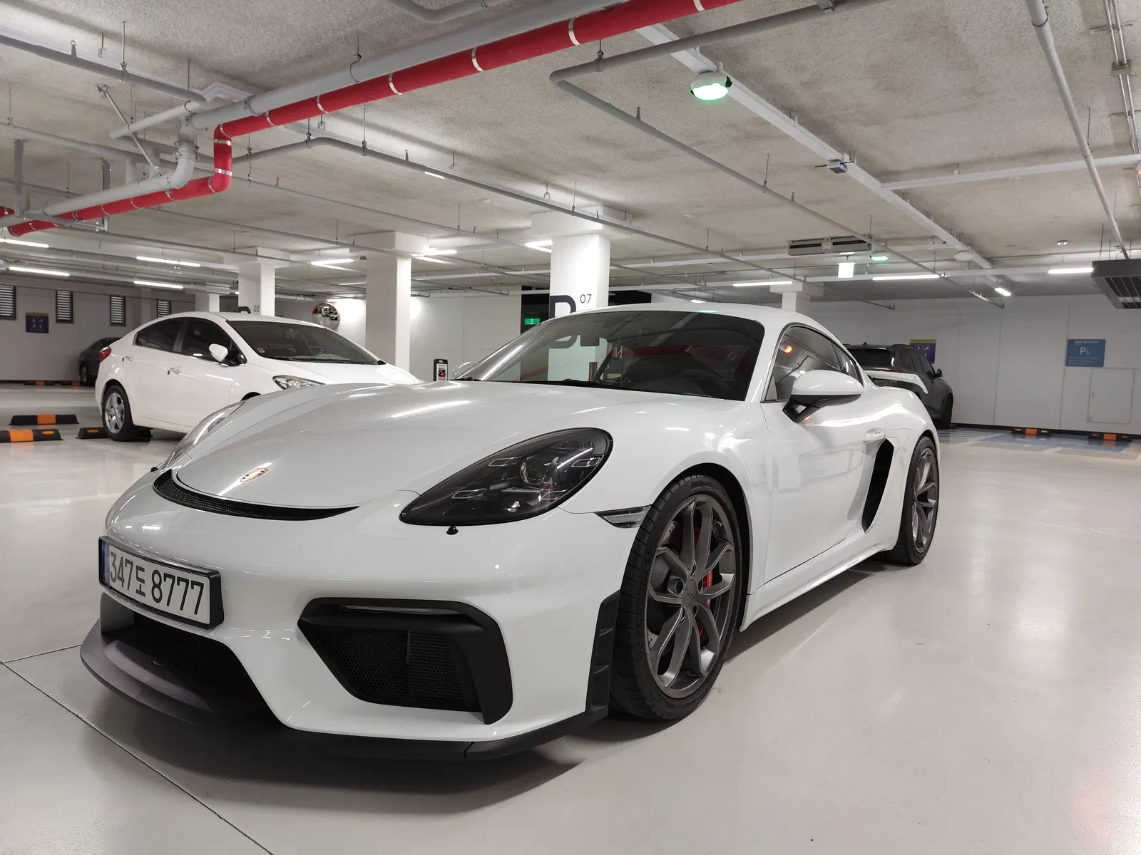 Porsche 718 Cayman 4.0 GT4 2020 — photo 1 sur 13