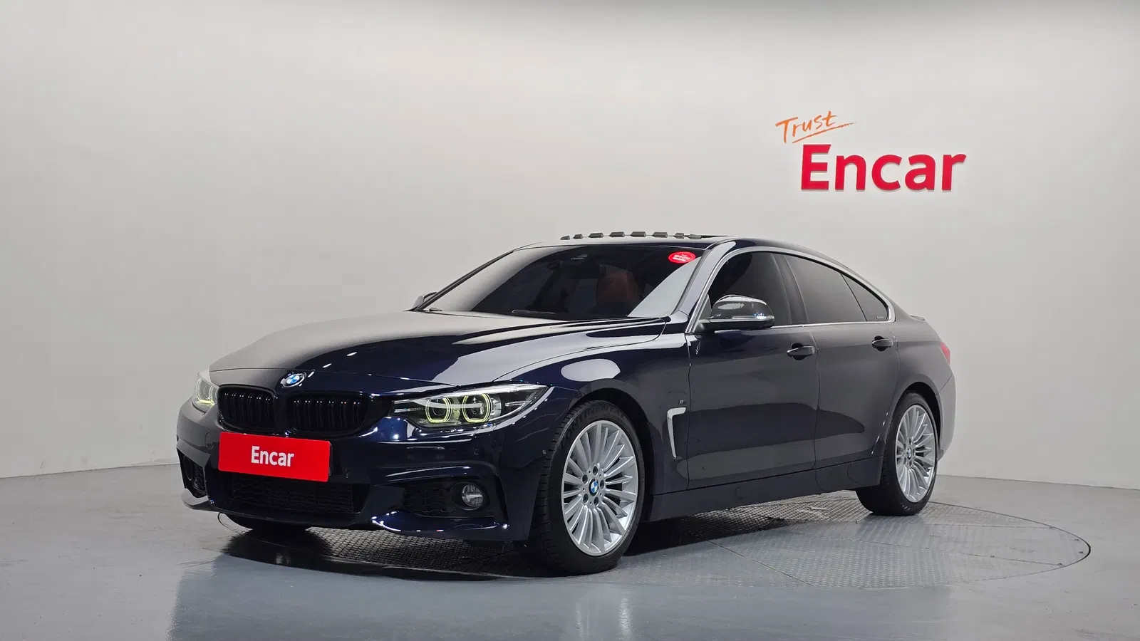 BMW Série 4 (F32) 420d Luxury GranCoupé 2018 — photo 1 sur 32