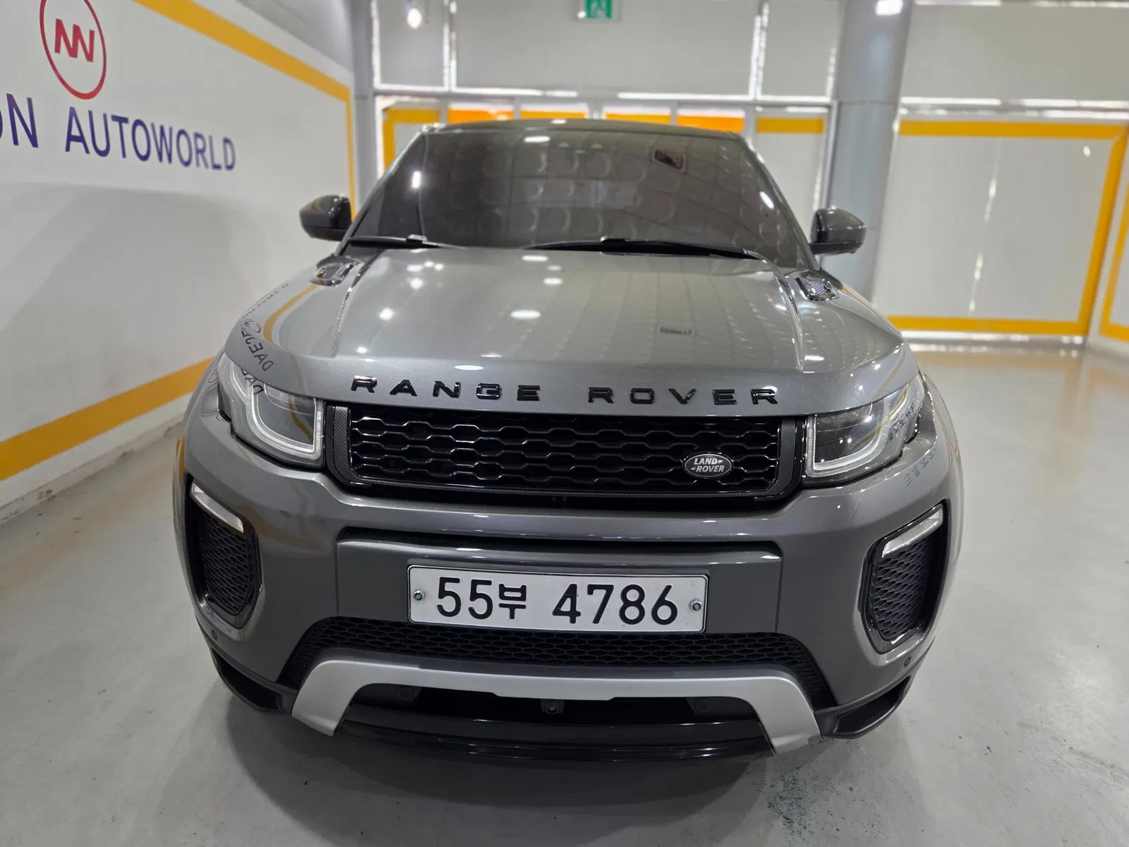 Land Rover Range Rover Evoque 2.0 TD4 HSE Dynamic 2016 — photo 1 sur 26