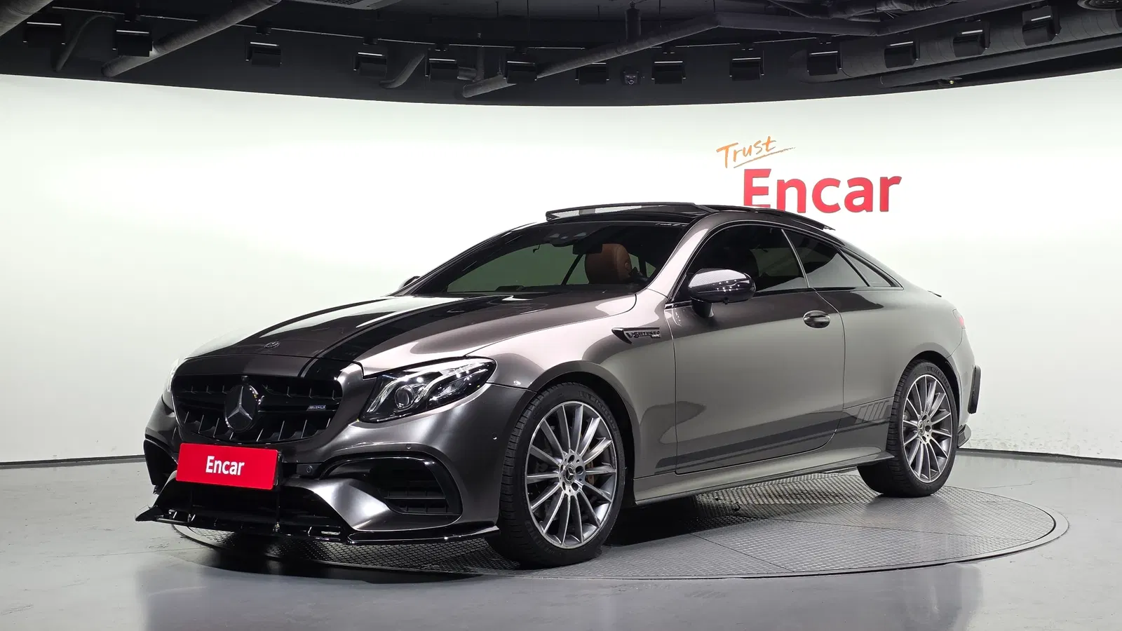 Mercedes-Benz Classe E E450 4MATIC Coupé (W213) 2019 — photo 1 sur 20