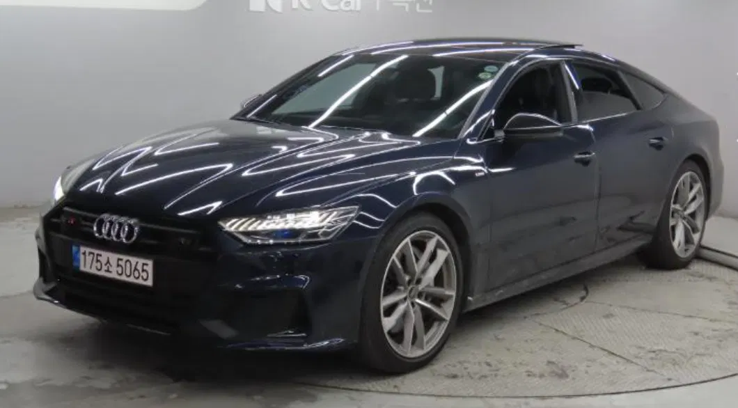 Audi A7 (4K) 55 TFSI Quattro Premium 2022 — photo 1 sur 8