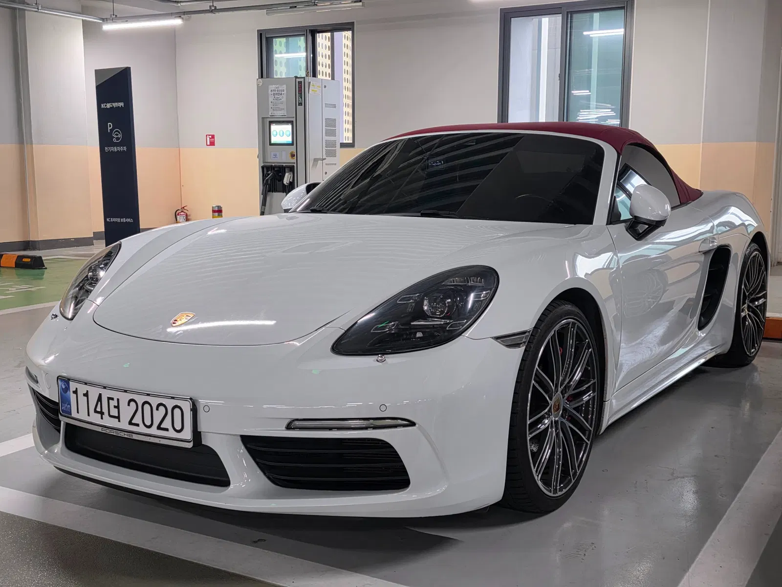 Porsche 718 Boxster S 2.5 2017 — photo 1 sur 14