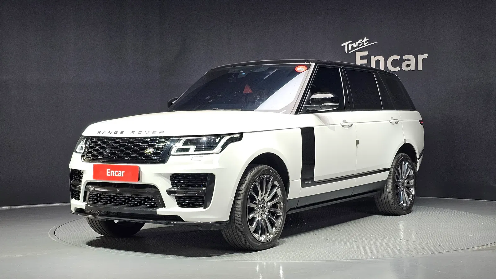Land Rover Range Rover 4e génération 5.0 SC AB LWB 2017 — photo 1 sur 20