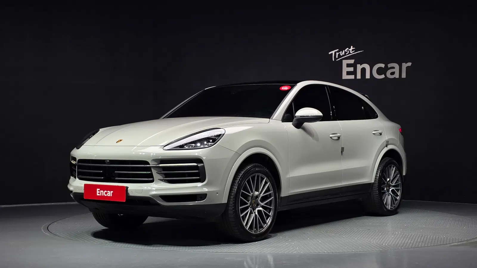 Porsche Cayenne (PO536) 3.0 Coupé Platinum Edition 2023 — photo 1 sur 34