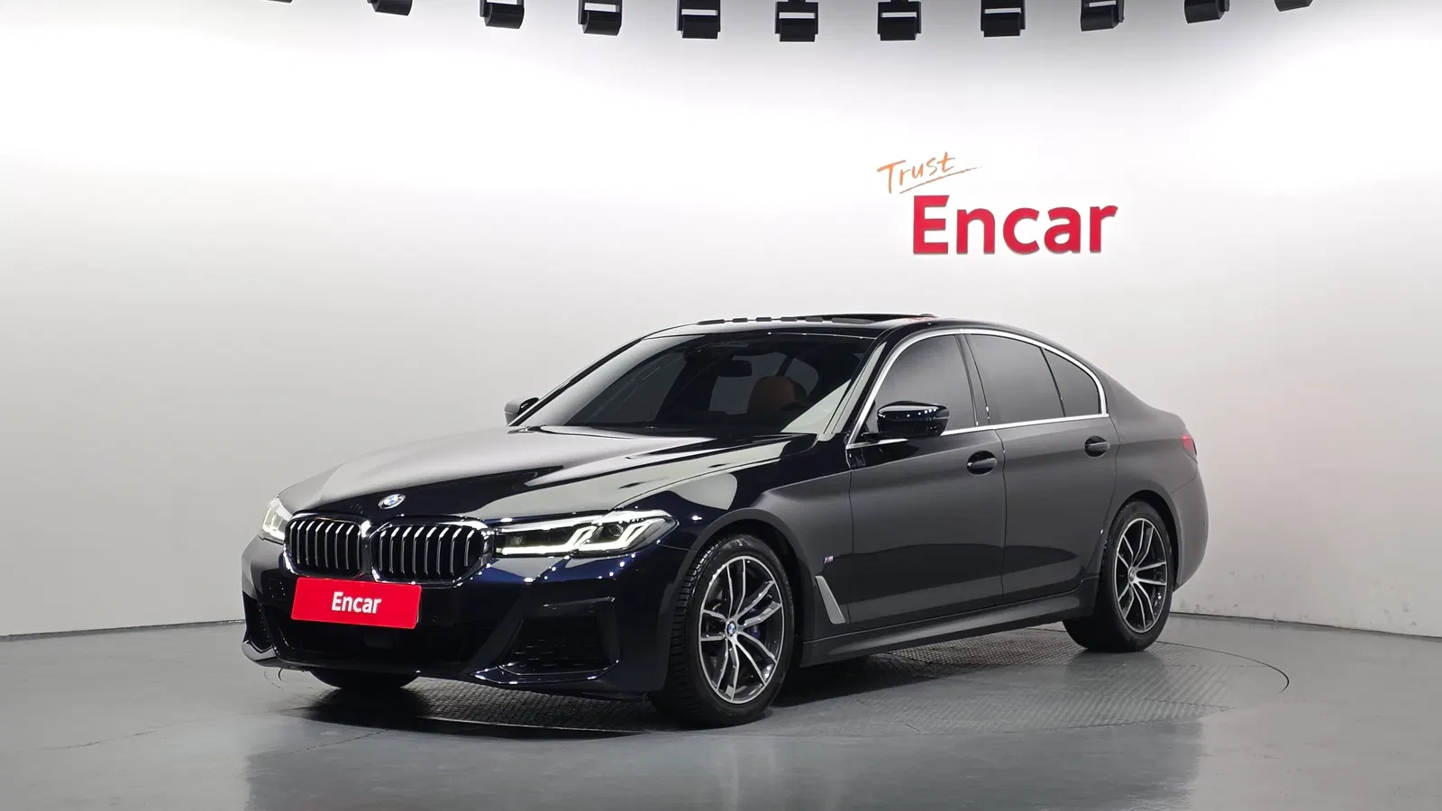 BMW Série 5 (G30) 520i M Sport 2022 — photo 1 sur 20