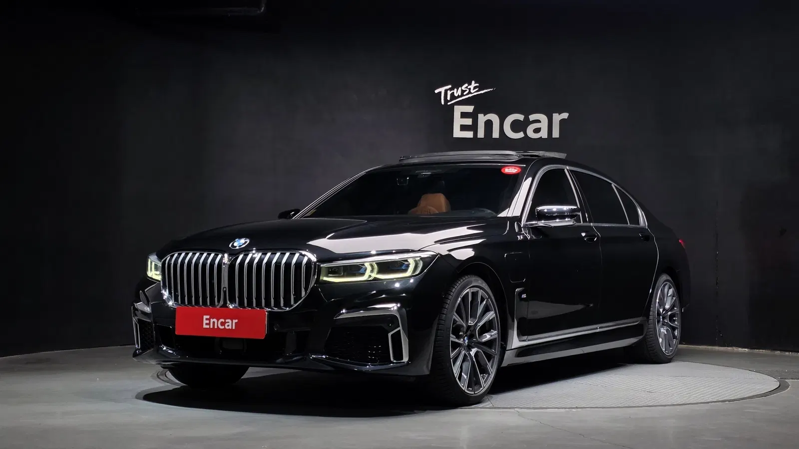 BMW Série 7 (G11) 745Le iPerformance M Sport 2021 — photo 1 sur 34