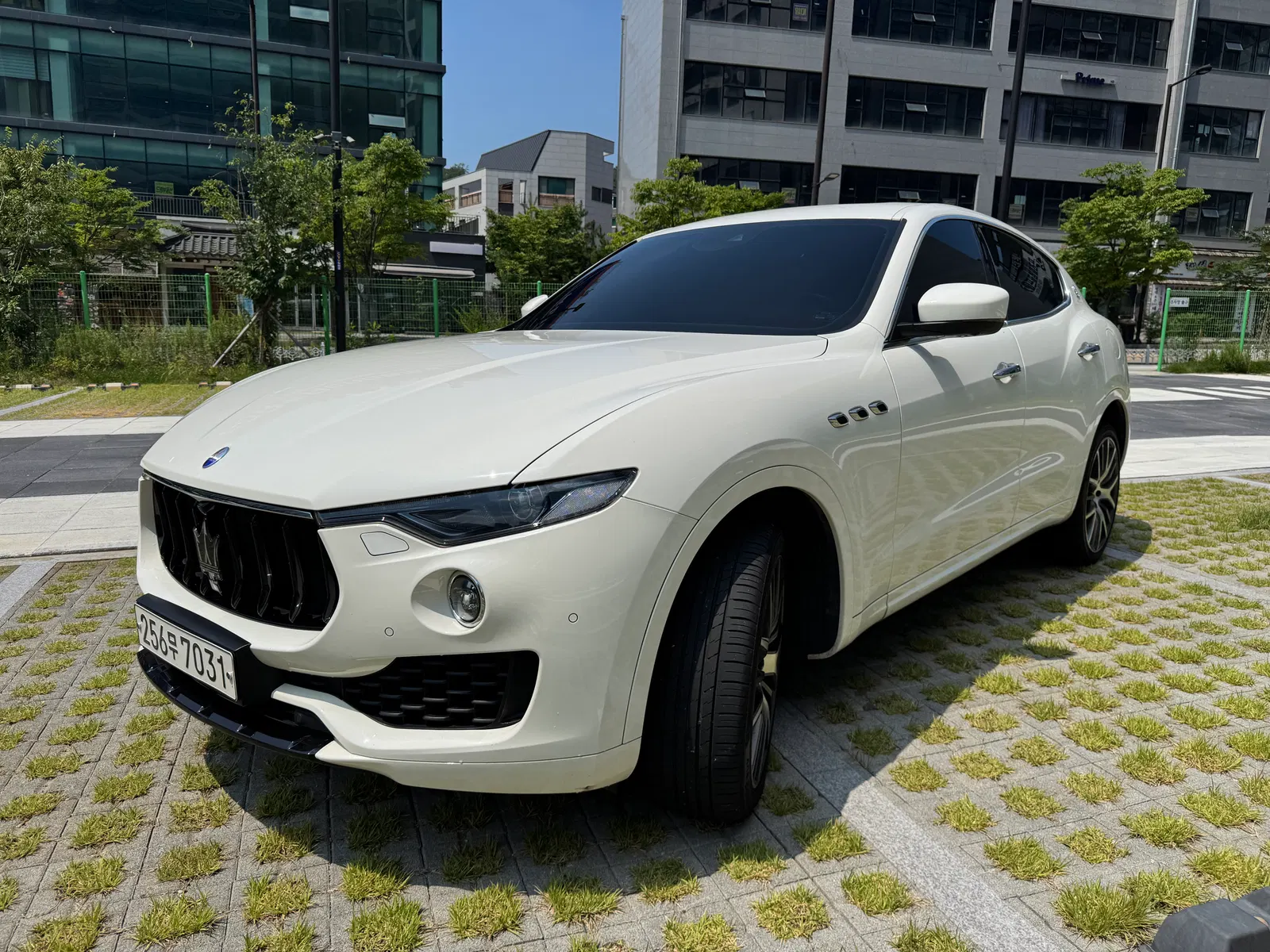 Maserati Levante 3.0 S AWD Sport 2017 — photo 1 sur 20