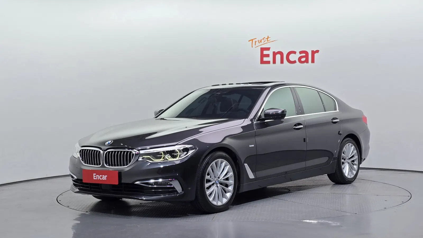 BMW Série 5 (G30) 530i Luxury Plus 2018 — photo 1 sur 20