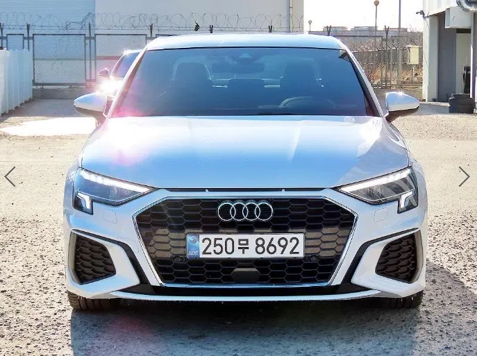Audi A3 (8Y) 40 TFSI Premium 2024 — photo 1 sur 26